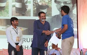 Anirudh Ravi LEADer Anirudh Ravi is the inventor of the Trash-A-Nator